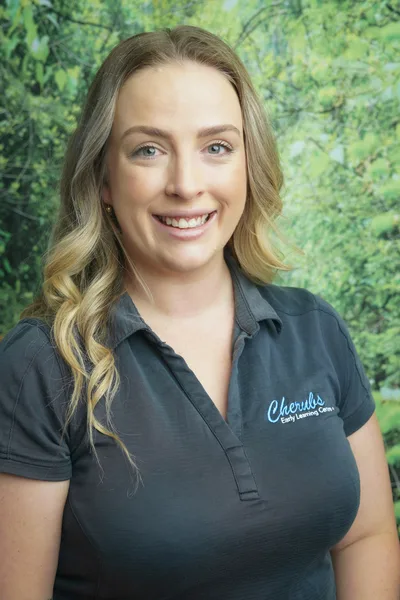 Bec, Educator